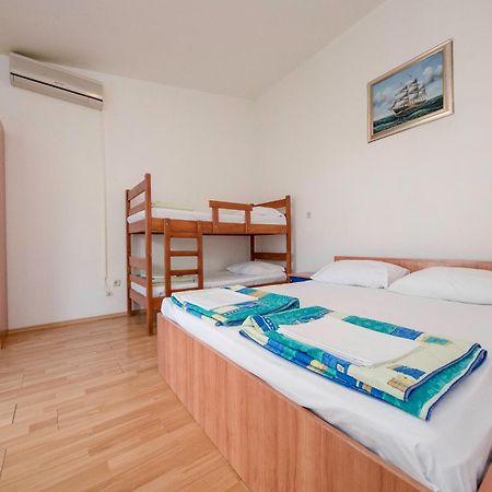 Guesthouse Sime Kolan Exterior foto