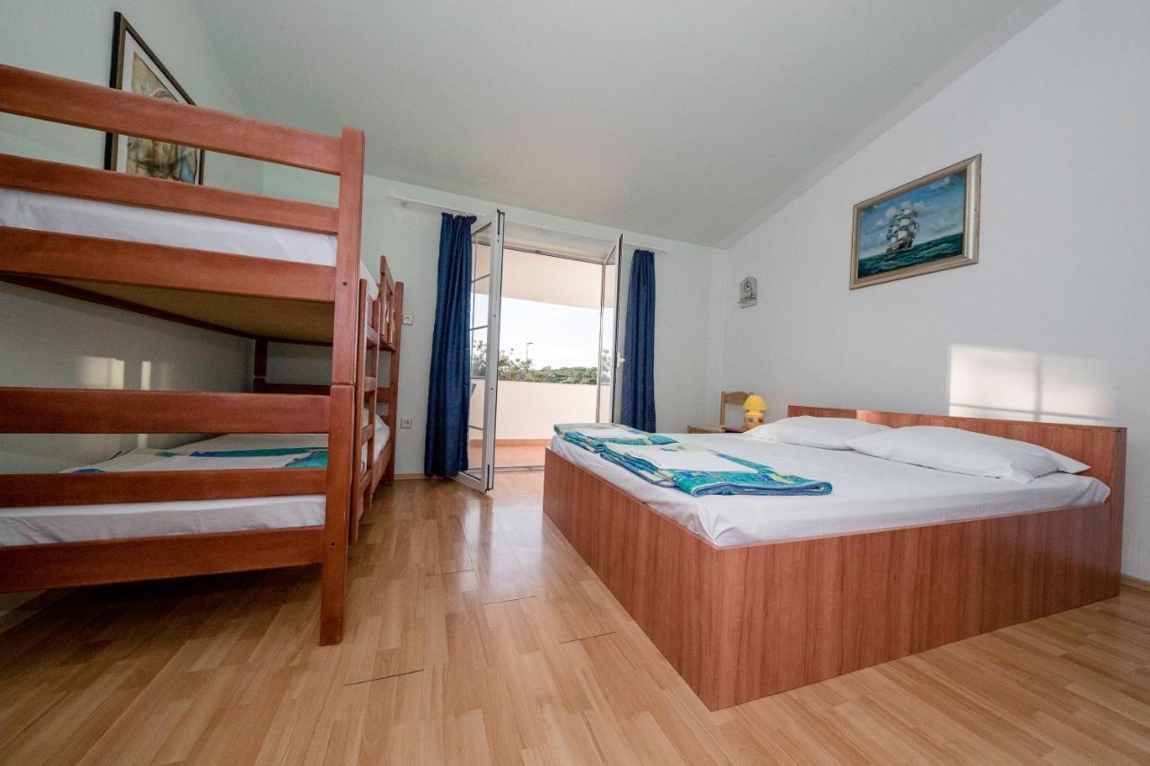 Guesthouse Sime Kolan Exterior foto